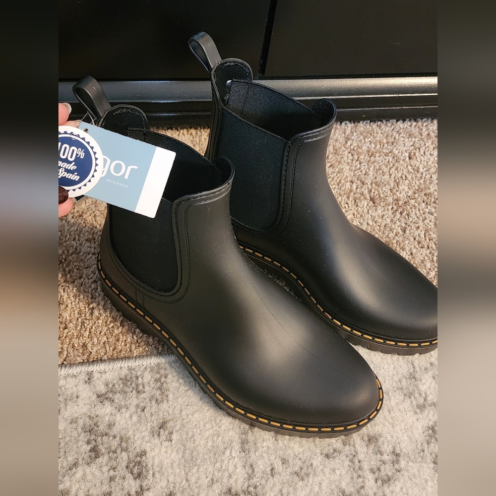 NWT SIZE 7 - IGOR WOMEN'S TRAK MATE TRI RAIN BOOT, BLACK